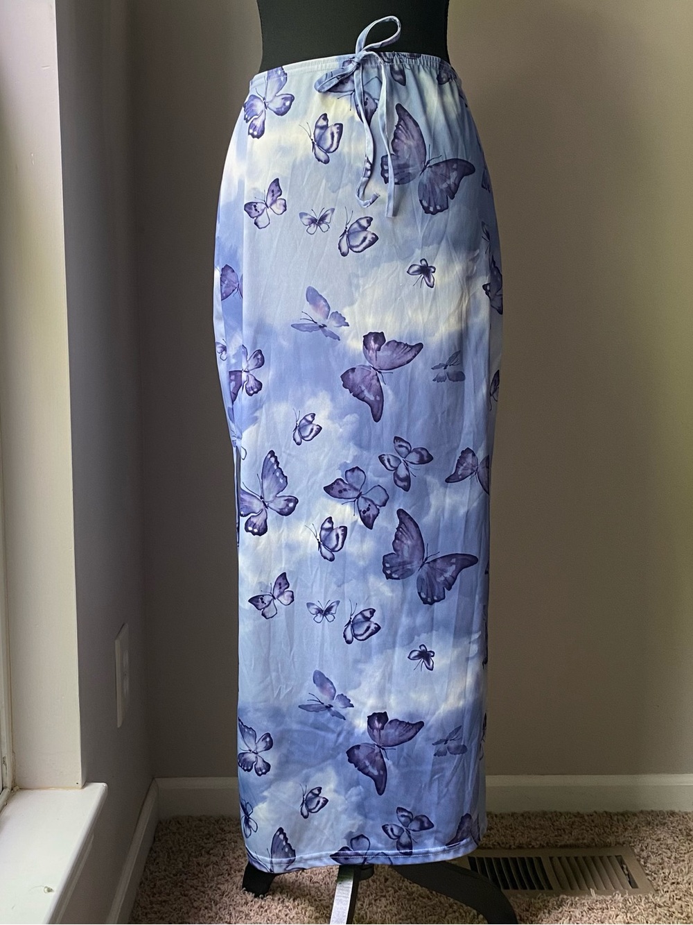 Vintage BEWARE Juniors large blue and white butterfly maxi skirt made in USA